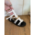 Witte sandalen met ketting